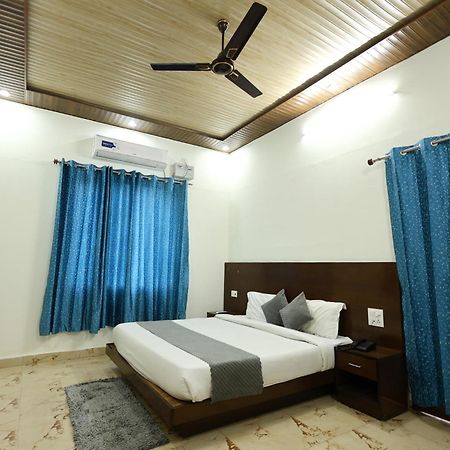 Bhagirathi By Restay Hotels ริชิเคช ภายนอก รูปภาพ